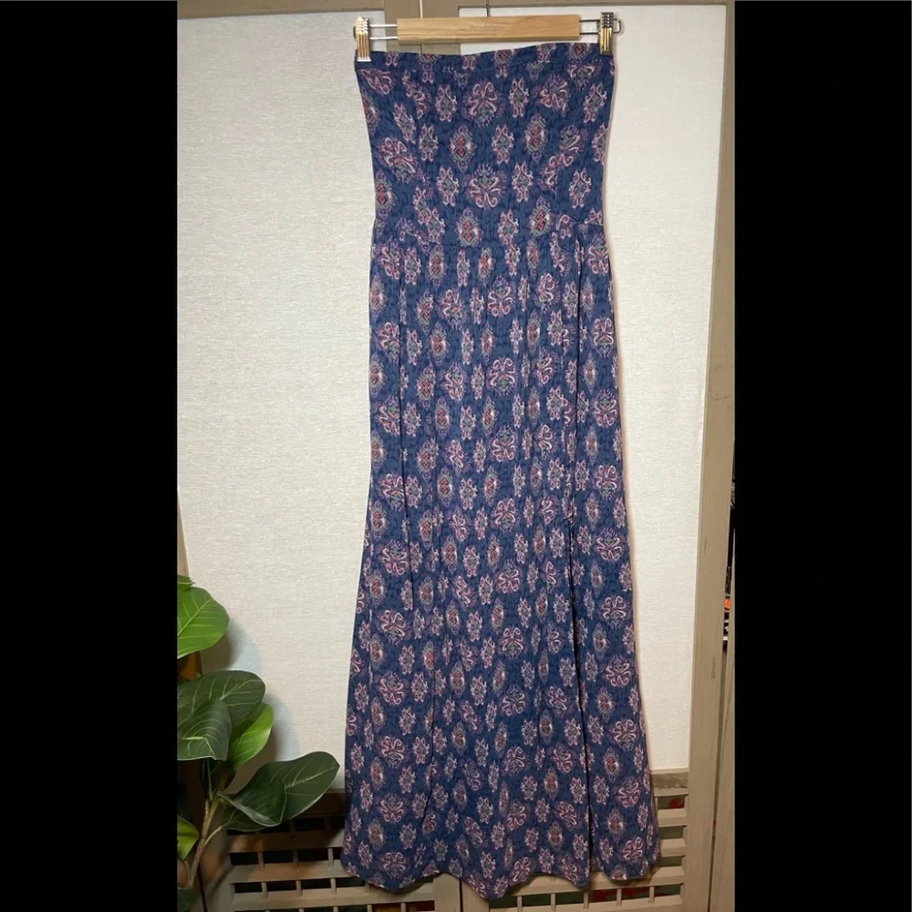 NWT Hollister Strapless Maxi Dress w/ side slit , Size: Small - Picture 1 of 6